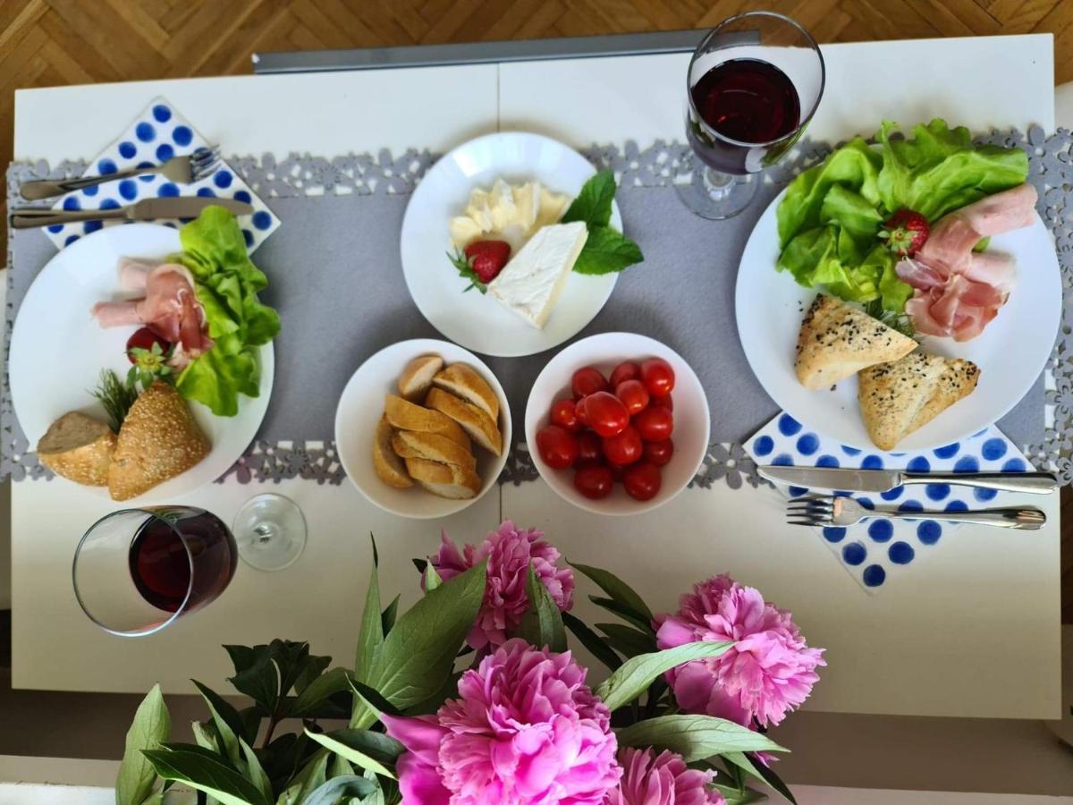 Apartament Chmielna Varsó Kültér fotó
